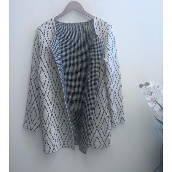 Sweaters - Women's Geometric Open-Front‎ Cardigan Size Large Long Sleeve Minimalist Chic